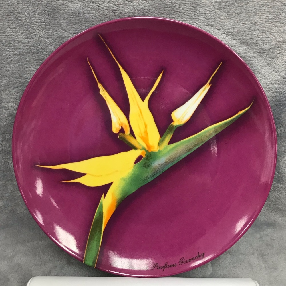 GIVENCHY LES FLEURS DE PARFUME PLATE  PLUM